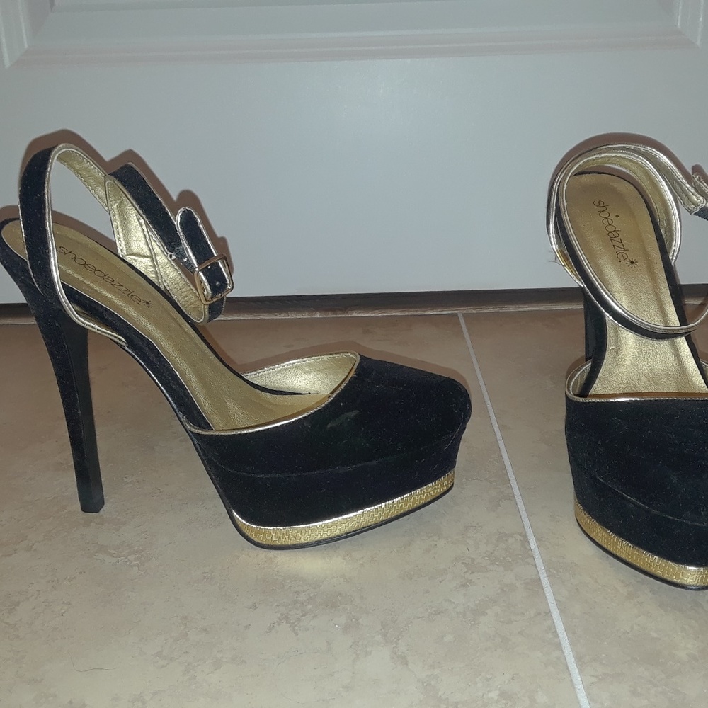 Velvet Platform